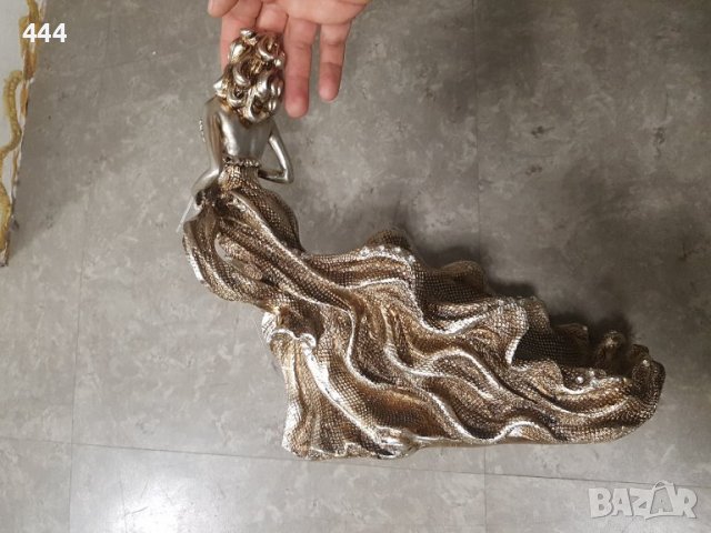  Поставка за бутилка