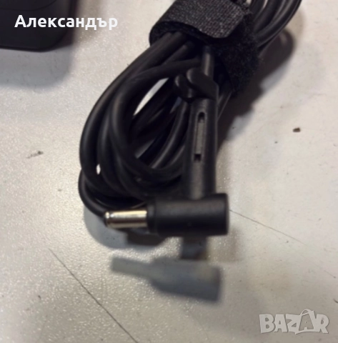 ASUS ADP-45ZE B оригинално зарядно 45W (19V.2.37A.Комплект), снимка 4 - Кабели и адаптери - 52901174