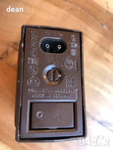 Колекционерска самобръсначка Remington, снимка 6 - Колекции - 49782860