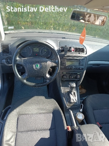 Шкода Октавия , снимка 7 - Автомобили и джипове - 51645186