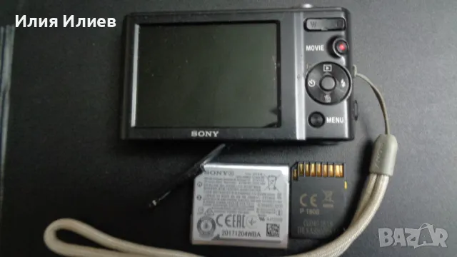 Sony Cyber-shot DSC-W800 20.1MP със зарядно, снимка 2 - Фотоапарати - 50424700