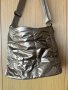 Сребриста чанта с регулируема дръжка, снимка 4