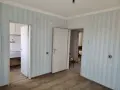 Масивна двуетажна къща в Карнобат, снимка 8
