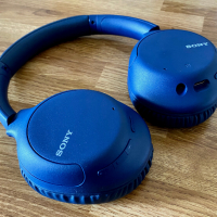 Sony Bluetooth слушалки WH-CH710N Noise Canceling шумопотискащи, снимка 1 - Слушалки и портативни колонки - 44636893