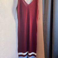 Рипсена рокля H&M, снимка 1 - Рокли - 39901391