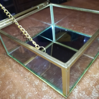 красива стъклена кутия с златен обков 1303240727, снимка 12 - Антикварни и старинни предмети - 44738887
