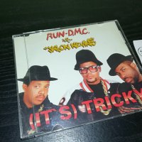 RUN DMC IT S TRICKY CD-SONY MUSIC GERMANY 0404231328, снимка 9 - CD дискове - 40250271