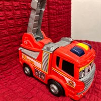 Dickie голяма пожарна със звук и светлина, снимка 5 - Коли, камиони, мотори, писти - 44280183