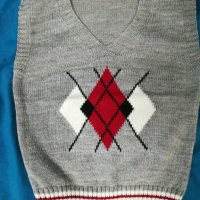 Детски пуловер, снимка 1 - Детски пуловери и жилетки - 34393800