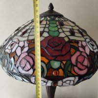 настолна лампа-рози, снимка 4 - Настолни лампи - 41870604