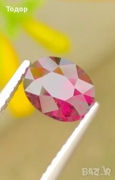 Виолетов Шпинел 1.43 карата, снимка 1