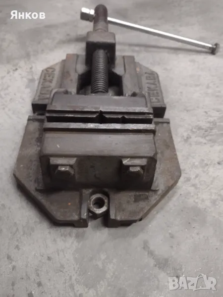 Менгеме, снимка 1