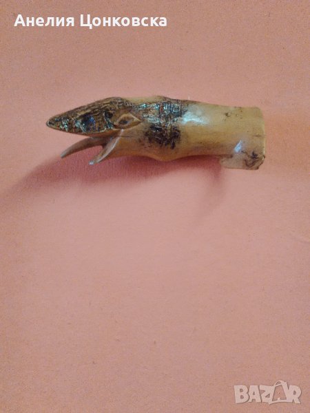 Сувенир от дърво орех за стена, снимка 1