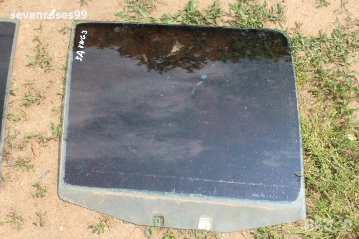 Стъкло задно дясно Фолксваген Голф 3 комби 1.9 tdi 90hp VW Golf 3, снимка 1