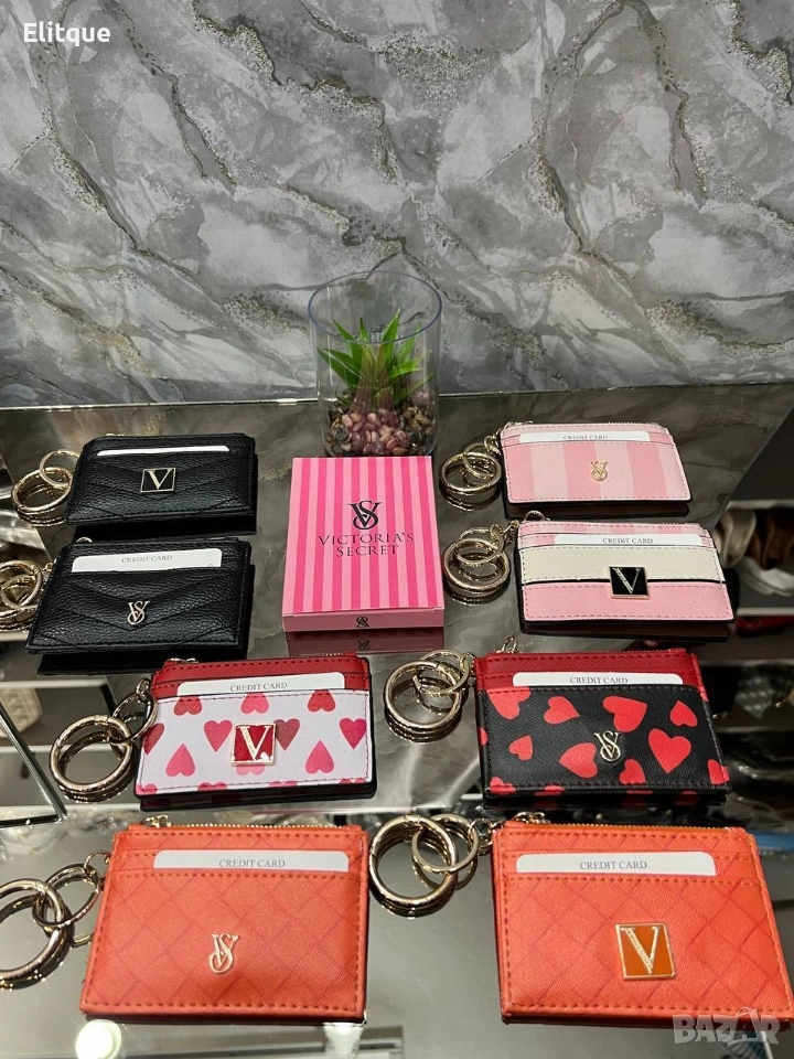 ключодържател в кутия Victoria's secret ysl saint laurent , снимка 1