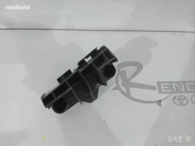 52562-0f020 Заден десен държач броня TOYOTA Verso 1.6 1ww 2013-2018 , снимка 1