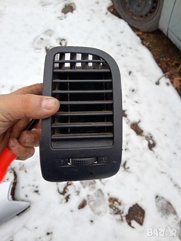 Дясна въздоховод духалка Volkswagen Polo  2000 г , снимка 1