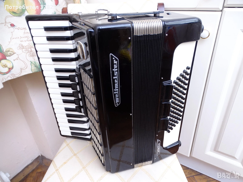 Акордеон Велтмайстер Стела 60 баса, снимка 1