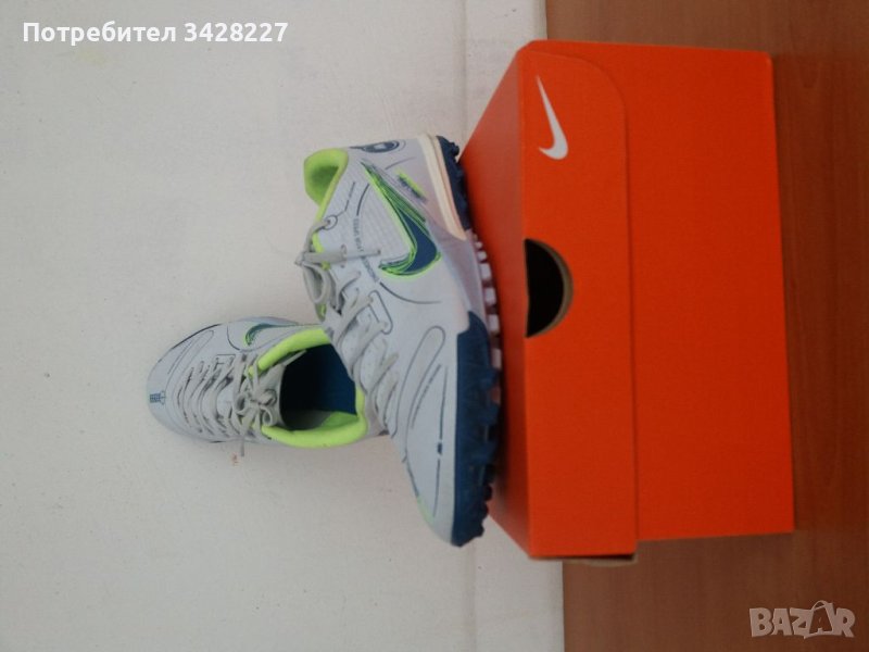 Футболни обувки, снимка 1