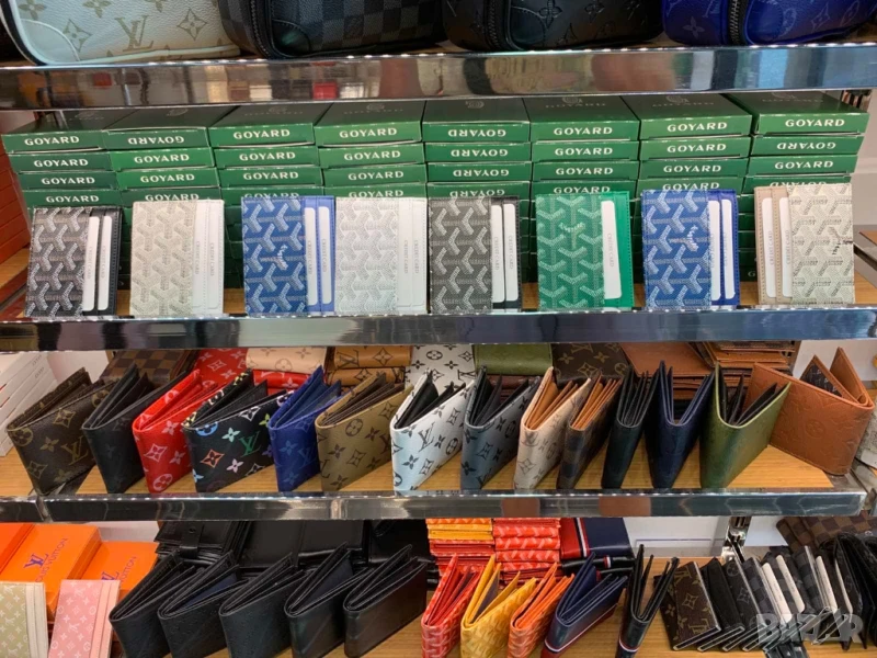 визитници от естествена кожа gucci louis vuitton , снимка 1