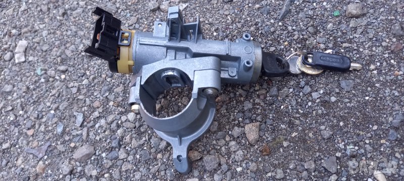 Контактен ключ Mitsubishi Colt IV, снимка 1