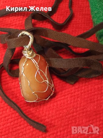 КРАСИВ ВИНТИДЖ - АРТ МЕДАЛЬОН НАТУРАЛЕН КАМЪК КАРНЕОЛ с ШНУРЧЕ от ВЕЛУР 21372, снимка 15 - Колиета, медальони, синджири - 41483256