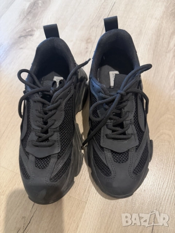 продавам обувки Steve Madden 
