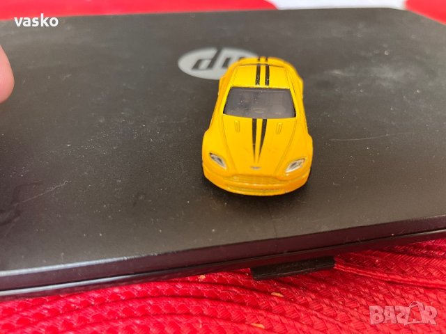 Hot wheels-Aston Martin, снимка 2 - Колекции - 42175383