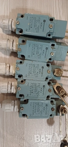 Крайни изключватели Телемеханика с пъпка  XCK-J тяло (корпус) телемех., снимка 2 - Резервни части за машини - 53623189