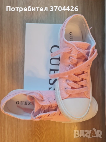 Гуменки GUESS, снимка 2 - Дамски ежедневни обувки - 53129752
