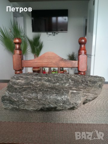 Продавам красив и интересен камък от недрата на Родопи планина.Район Мадан--5, снимка 1 - Колекции - 40225880