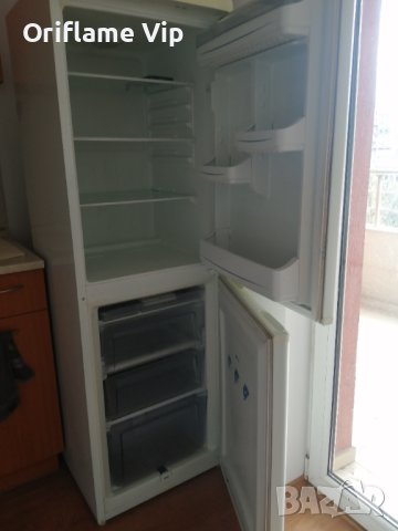 Хладилник с камера, снимка 2 - Хладилници - 40424819
