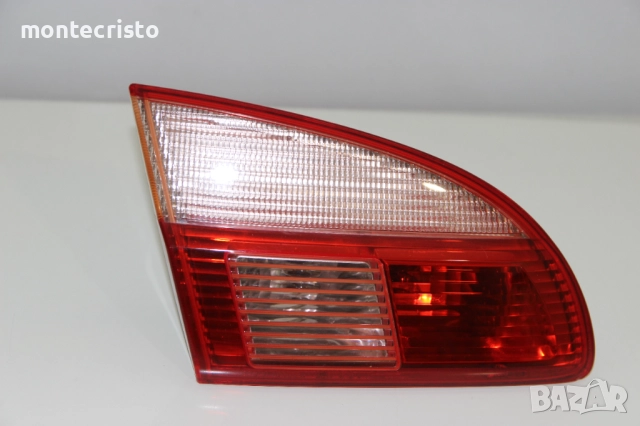 Вътрешен ляв стоп Toyota Avensis T22 комби T220 (2000-2003г.) ляв стоп заден капак Тойота Авенсис