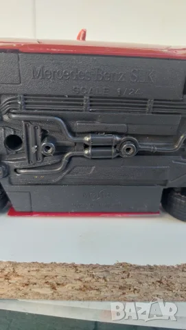 Mercedes Benz slk 1/24 maisto, снимка 5 - Колекции - 56057900