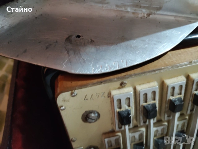 Акордеон WELTMEISTER S4, снимка 5 - Акордеони - 53072873