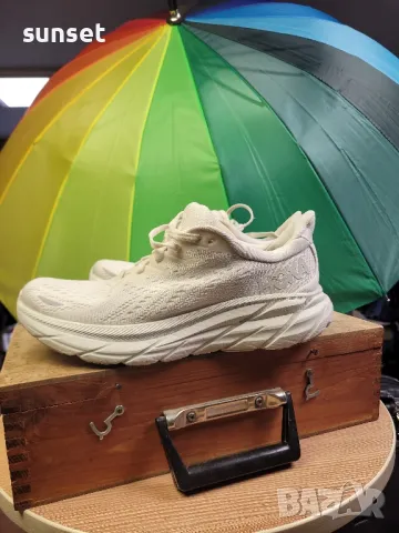 HOKA One One Clifton 8 бели маратонки за бягане- 38 номер( 298€ в сайта), снимка 7 - Маратонки - 49007947