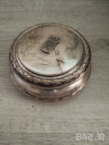 посребрена метална кутия арт деко