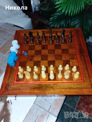 Шах-табла48/48 с дървени фигури и пулове, снимка 2 - Шах и табла - 43029726