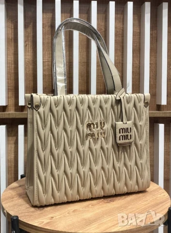 чанти Miu Miu 