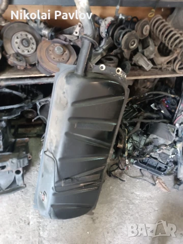 Резервоар за Мерцедес 123 Бензин , снимка 4 - Части - 50624558