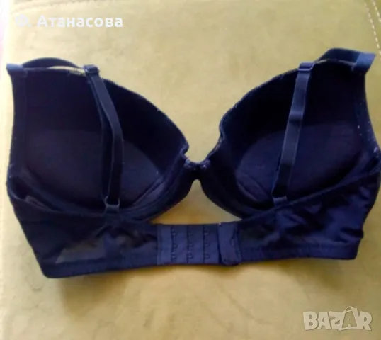 Нов черен сутиен H&M размер 70 C/D, лек пушъп, без етикет, снимка 2 - Бельо - 49508814