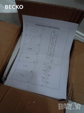 Дървено ъглово рафтче , снимка 5 - Етажерки - 53402961