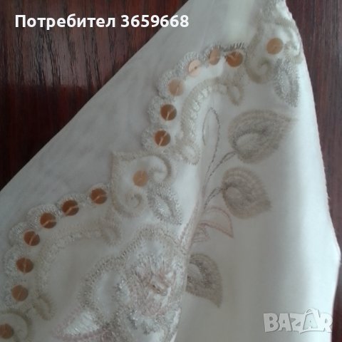 Нощница Presence, сатен с бродерия,размер 12(40)., снимка 6 - Нощници - 41355269
