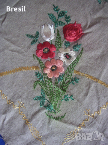 Покривки за маса на една кука Бродирана покривка с цветя Тишлайфери Карета, снимка 4 - Покривки за маси - 36438328