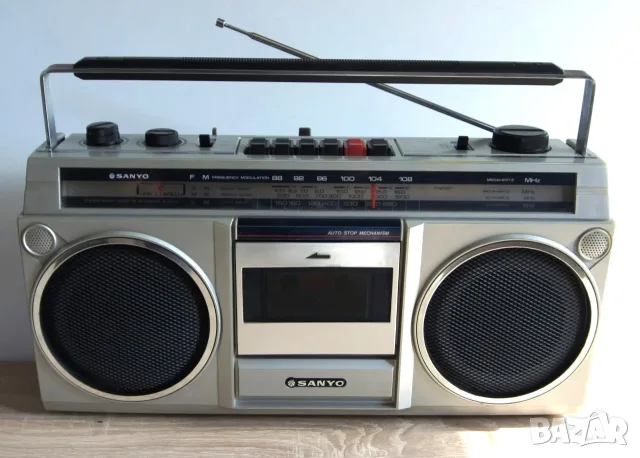 Sanyo 9800L!Отлична машина от старите времена! Преминал профилактика! 