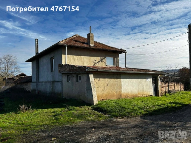 Продава се двоетажна къща в с.Хотница, снимка 2 - Къщи - 53854932
