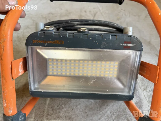 Brennenstuhl LED Прожектор (работна лампа), снимка 2 - Други инструменти - 56154569