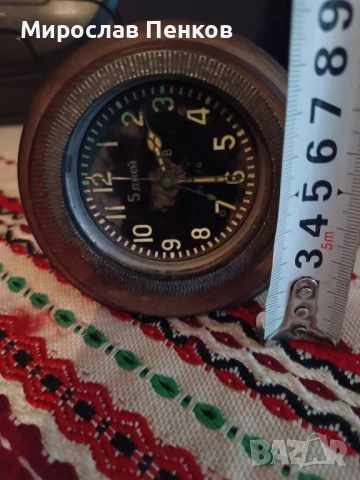 Часовник, снимка 5 - Антикварни и старинни предмети - 51369263