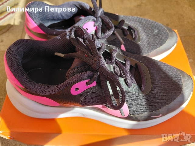 Детски маратонки Nike, снимка 5 - Детски маратонки - 53837604