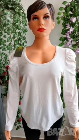 Дамски блузи с буфон ръкав.